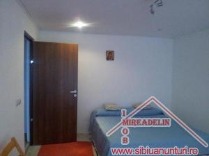 VAND VILA 4 CAMERE,   P+2E ALEA CISNADIEI