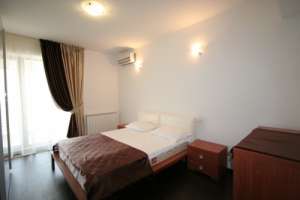 Inchiriez apartament spatios pe partea cu lacul in Mamaia la 349 euro/luna