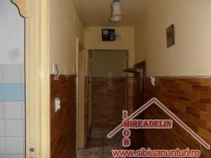VAND APARTAMENT 3 CAMERE,   AL. STREIU