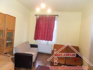 INCHIRIEZ  APARTAMENT 2 CAMERE ,  PIATA CLUJ