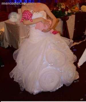 Rochie mireasa