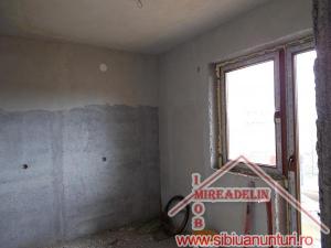 VAND CASA IN CONSTRUCTIE P+E+P,   C. CISNADIEI
