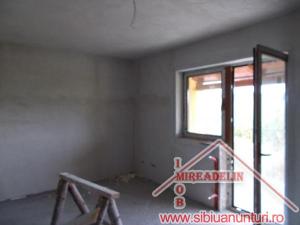 VAND CASA IN CONSTRUCTIE P+E+P,   C. CISNADIEI