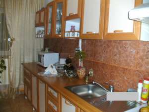 Ap 3 camere , ,  Bariera ``
