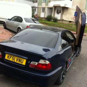 DEZMEMBREZ BMW E46 320ci 2001