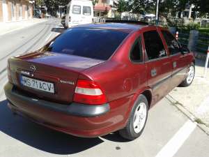 vand urgent opel vectra in stare foarte buna cu toate actele la zii