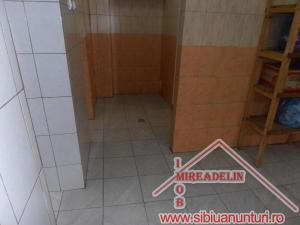 INCHIRIEZ SPATIU COMERCIAL,   32 mp,   STEFAN CEL MARE