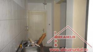 INCHIRIEZ APARTAMENT 3 CAMERE,  CALEA POPLACII