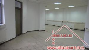 INCHIRIEZ SPATII BIROURI,   520 mp,   ZONA MILEA