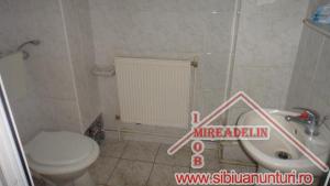 INCHIRIEZ SPATII BIROURI,   520 mp,   ZONA MILEA