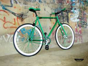 Bicicleta CREATE 2013( fixie fixed gear city cu butuc flip flop -fix si freewheel)roti 28�