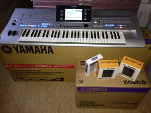 Yamaha Tyros 4 10th Anniversary