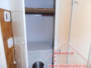 INCHIRIEZ APARTAMENT 2 CAMERE,  ZONA CIRESICA