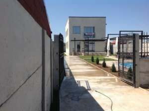 VAND VILA CU PISCINA