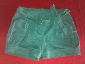 pantaloni scurti diverse modele pret incepand de la 10 ron bucata