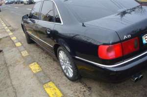 Vand Audi A8 2001
