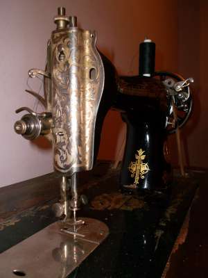 Vand masina de cusut SINGER