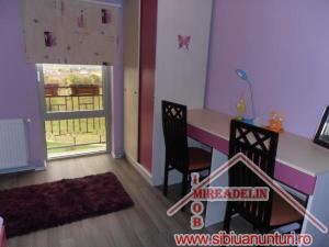 INCHIRIEZ APARTAMENT 3 CAMERE,  TURNISOR
