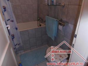 VAND APARTAMENT 2 CAMERE,   ZONA TEREZIAN
