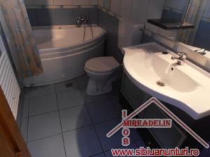 INCHIRIEZ CASA 3 CAMERE,   PIATA CLUJ