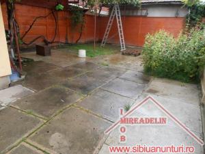 INCHIRIEZ CASA 3 CAMERE,   PIATA CLUJ