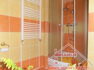 VAND APARTAMENT 4 CAMERE,   STRADA SACEL