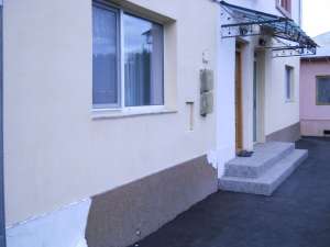 apartament cu 4 camere  in Campina