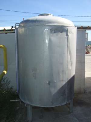 vand rezervor inox alimentar 2000 l