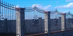 Porti si garduri zincate