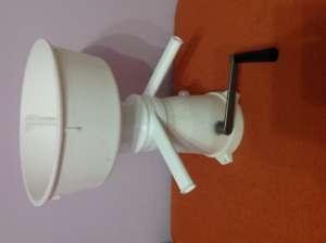 Separator centrifugal de smantana manual