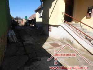 INCHIRIEZ CASA 2 CAMERE,   TURNISOR