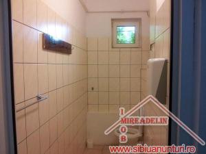 INCHIRIEZ SPATIU COMERCIAL 78 mp,   TEREZIAN