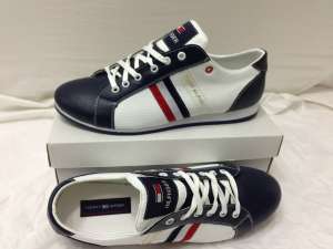adidasi accesorii incaltaminte