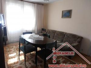 INCHIRIEZ APARTAMENT 3 CAMERE,   B-dul Mihai Viteazu