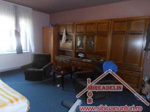 INCHIRIEZ CASA 4 CAMERE,   D+P,   SINGUR IN CURTE,   ZONA CALEA DUMBRAVII