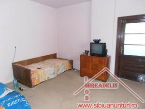 INCHIRIEZ CASA 4 CAMERE,   D+P,   SINGUR IN CURTE,   ZONA CALEA DUMBRAVII