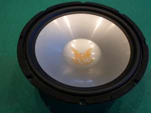 bass pt. subwoofer D&W 350 W
