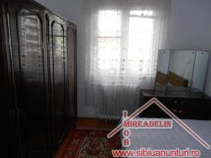 INCHIRIEZ APARTAMENT 3 CAMERE,   60mp,   B-dul Mihai Viteazu