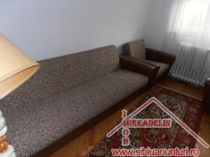 INCHIRIEZ APARTAMENT 3 CAMERE,   60mp,   B-dul Mihai Viteazu