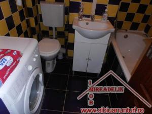INCHIRIERE apartament 4 camere,   Constitutiei