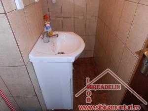 INCHIRIERE apartament 4 camere,   Constitutiei