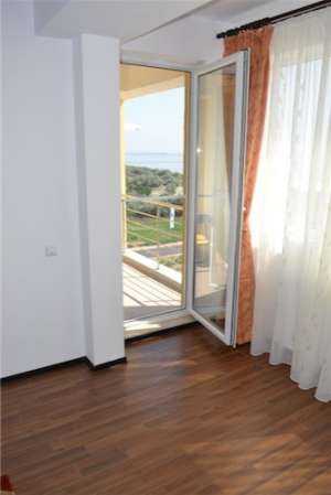 Inchiriez apartament termen lung Mamaia 2013,  Summerland