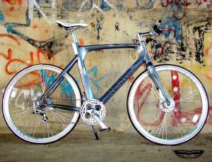 Bicicleta Avenue  Airbase XM 9 speed( city /trekking) roti 28�