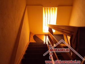 VAND CASA,   5 camere,   TURNISOR