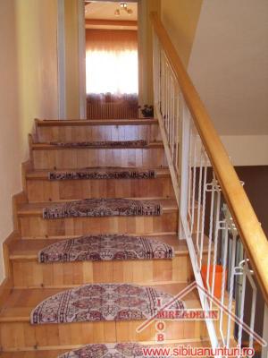 VAND CASA,   5 camere,   TURNISOR