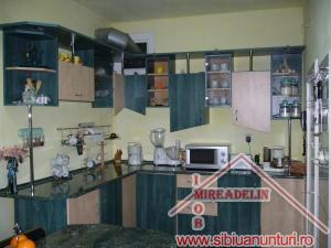 VAND CASA,   5 camere,   TURNISOR