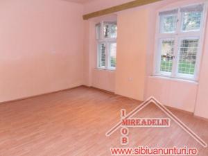 VAND APARTAMENT 3 CAMERE,  N.BALCESCU