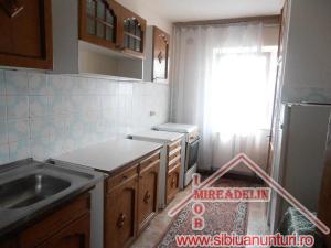 INCHIRIEZ APARTAMENT 4 CAMERE,  CALEA DUMBRAVII