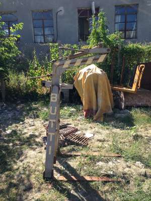 vand furca pentru macarale  second hand