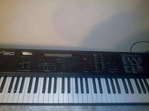 vind sintetizator yamaha v50